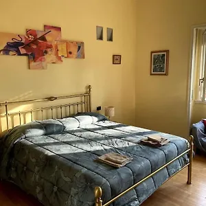  Alloggio in famiglia Santiago Italia